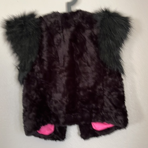 Neiman Marcus/Target Skaist Taylor Fur like material vest - Picture 6 of 6